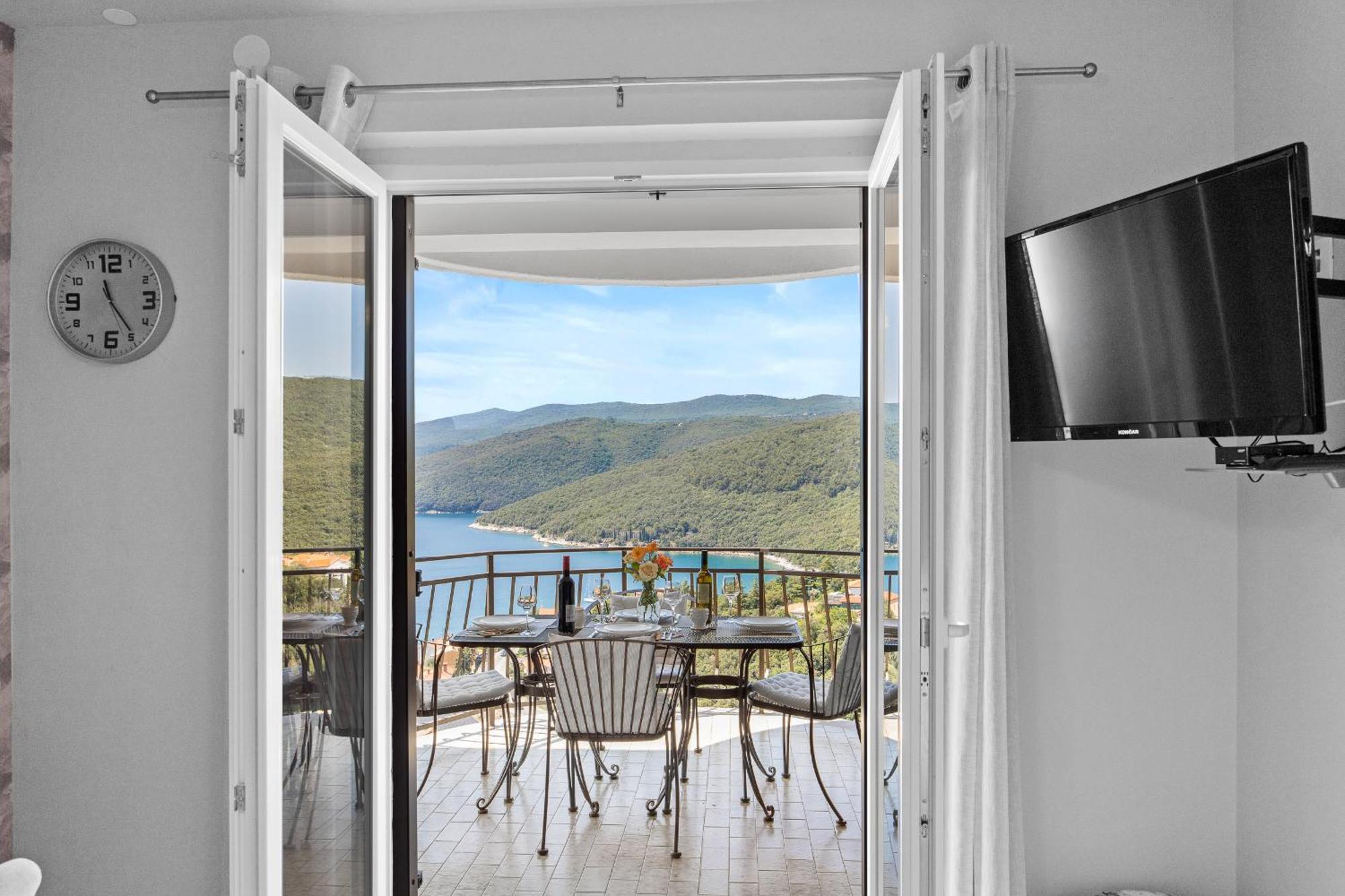 Ladym Apartment Rabac Exterior photo