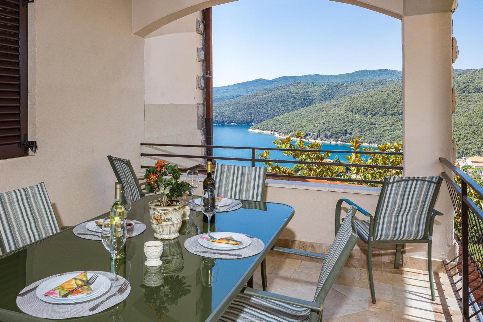 Ladym Apartment Rabac Exterior photo