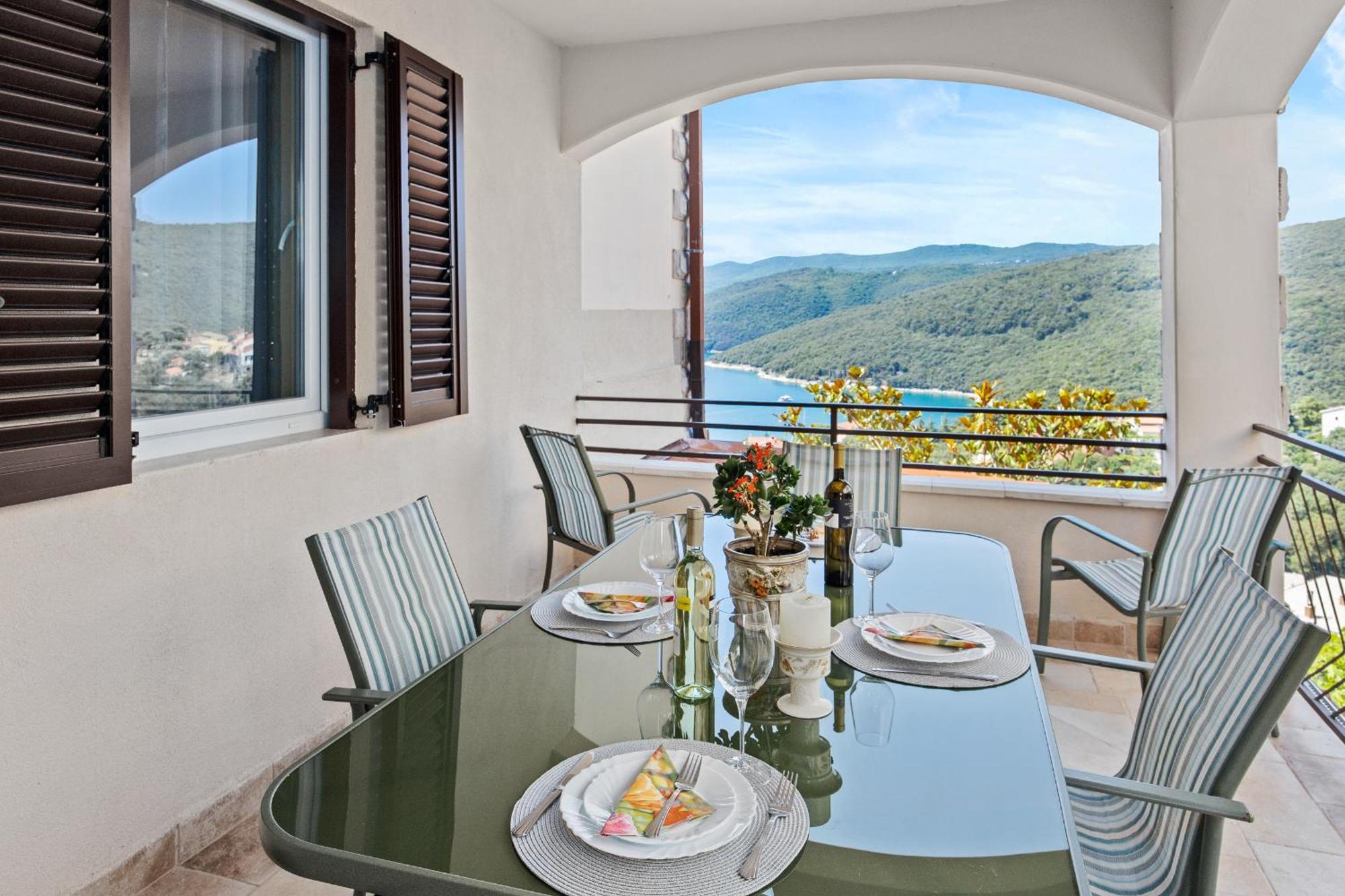 Ladym Apartment Rabac Exterior photo